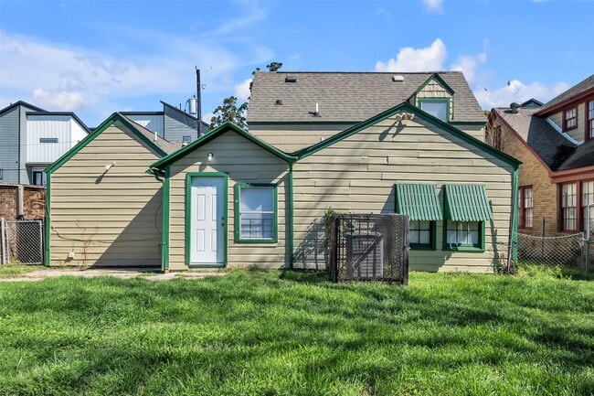 Building Photo - 2314 Eagle St