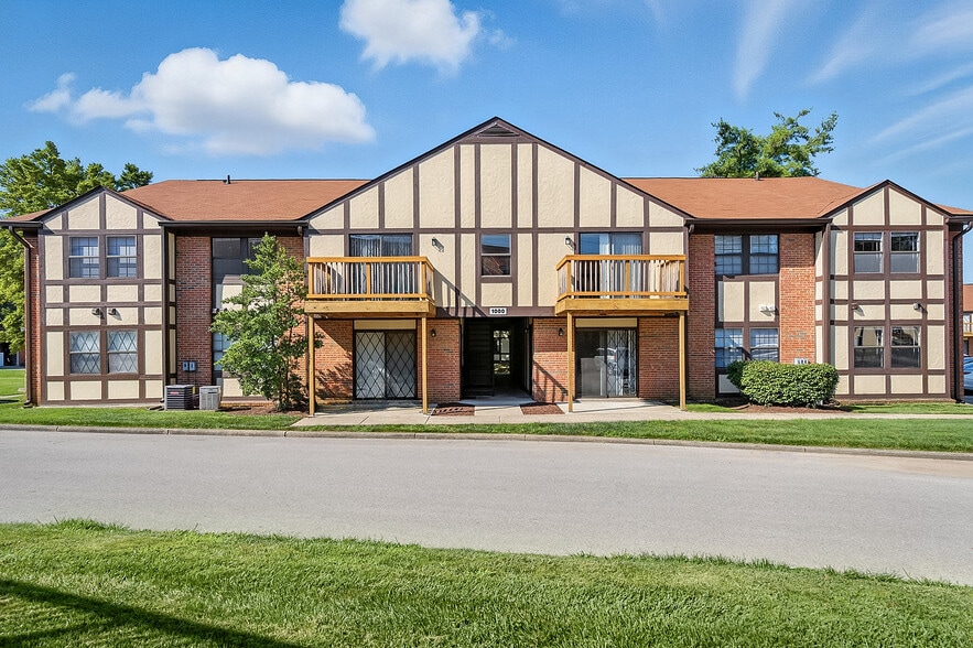 Primary Photo - Devonshire Apartments