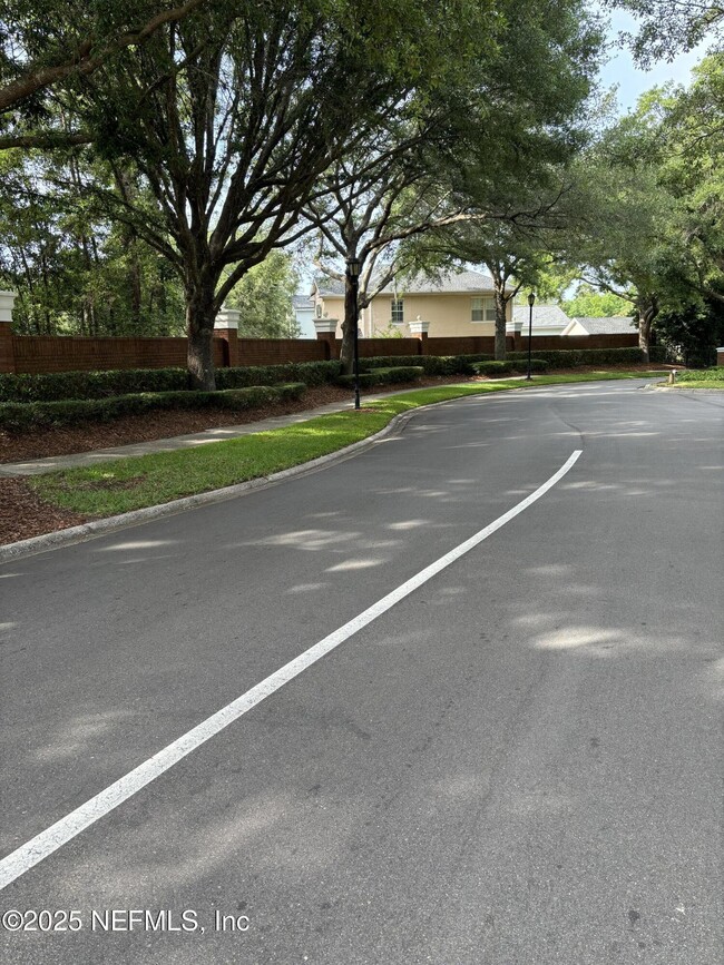 Building Photo - 7928 Hampton Park Blvd E