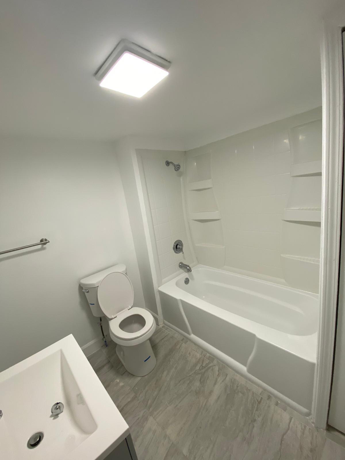 Building Photo - 9746 Diamond Dr