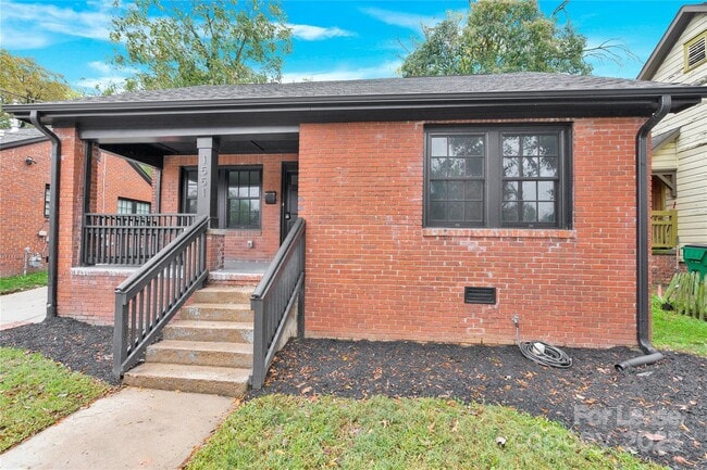 Building Photo - 1551 Merriman Ave