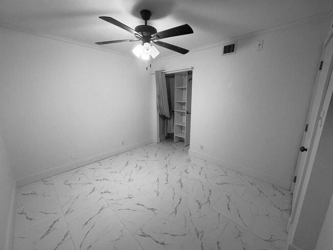 Building Photo - 140 S Cypress Rd