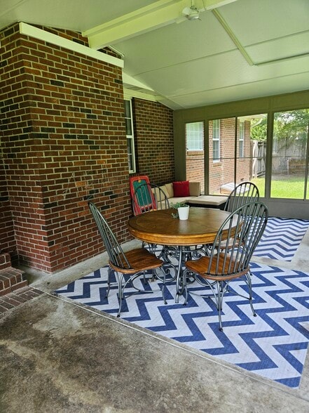 Sun Room - 6483 Gaddis Dr