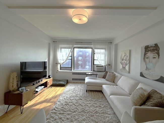 Primary Photo - 99-21 67th Rd