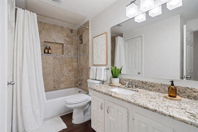 Building Photo - 3105 San Jacinto St