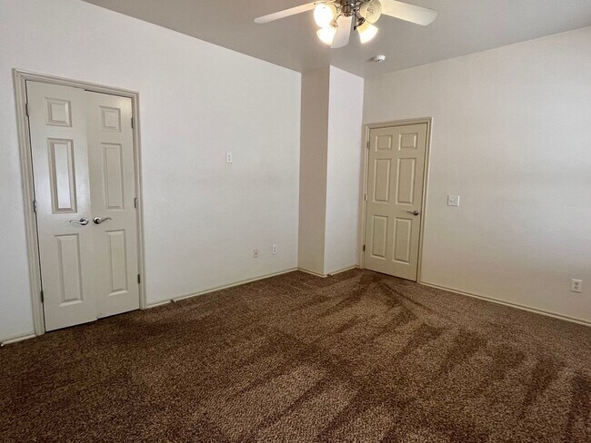 Building Photo - 618 Sisken Ct