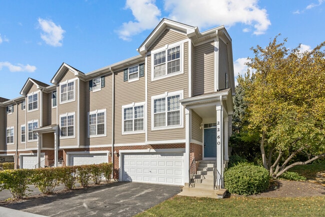 Primary Photo - 2260 Hudson Cir