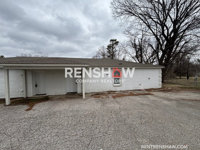 Building Photo - 440 Joe Joyner Rd