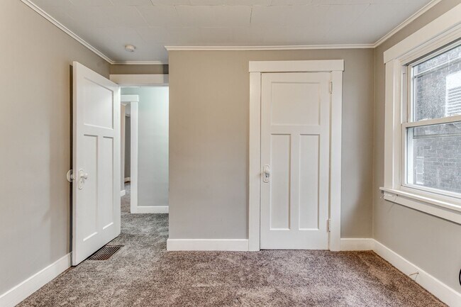Building Photo - 2608 Belmar Pl