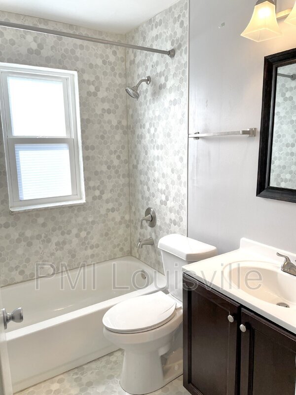 Building Photo - 4407 Landside Dr