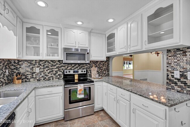 Building Photo - 7405 Ridan Way