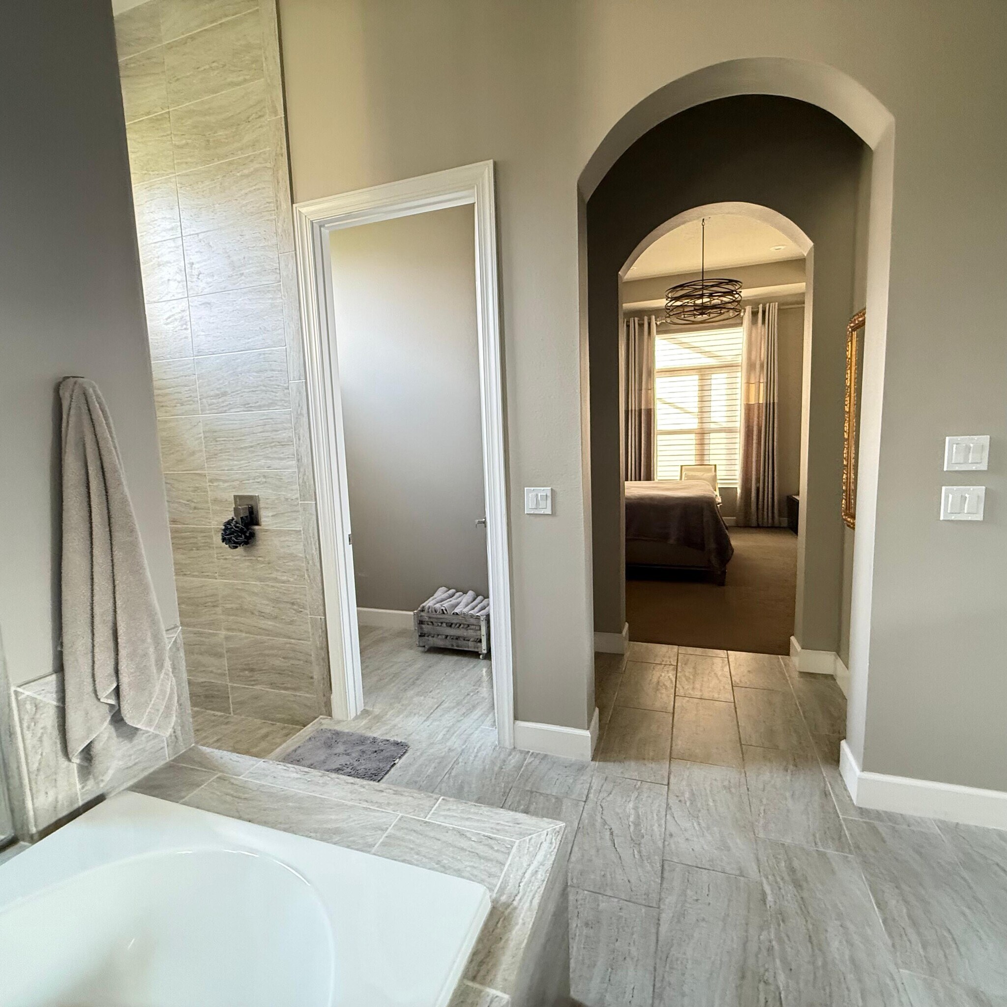 Building Photo - 1 Lionspaw VII Nobles