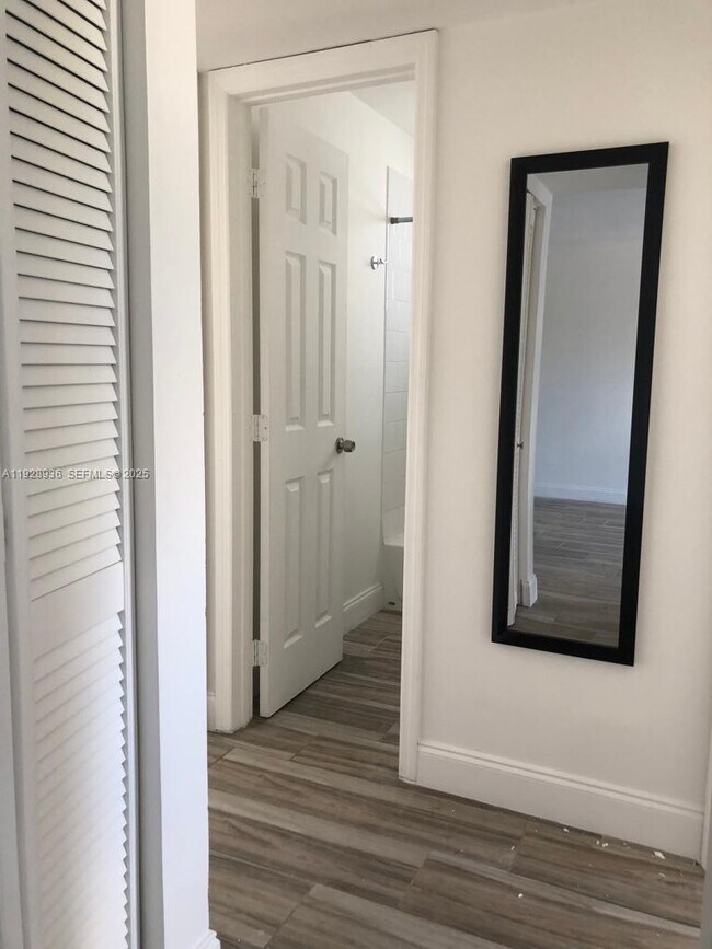 Building Photo - 665 NE 83rd Terrace