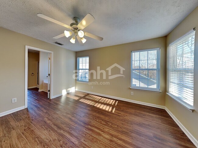 Building Photo - 1361 E Nir Shreibman