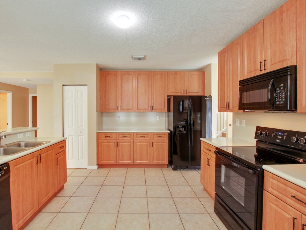 Building Photo - 8822 SW 209th Terrace