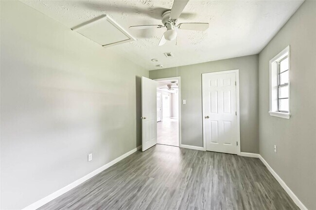 Building Photo - 14249 Brownsville St