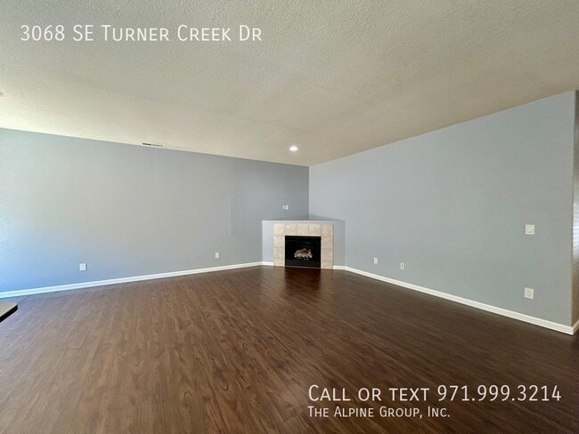 Building Photo - 3068 SE Turner Creek Dr