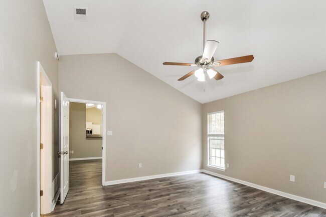 Building Photo - 5755 Kuykendall Dr