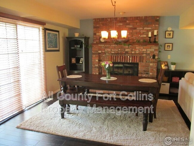 Building Photo - 3206 Greenwood Ct