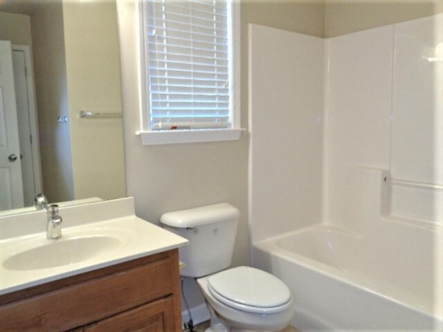 Building Photo - 2042 Keene Cir