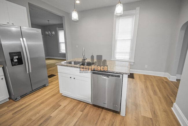 Building Photo - 1115 Keystone Ave