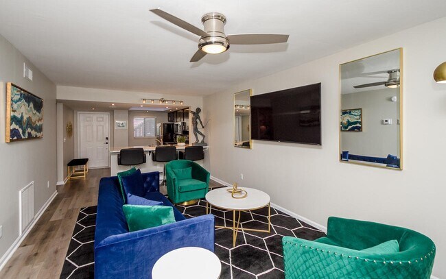 Building Photo - 1002 Windsong Cir