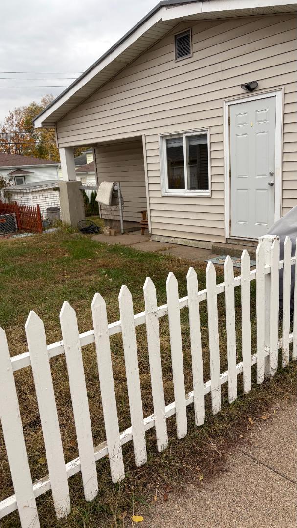 Building Photo - 2113 17th St S