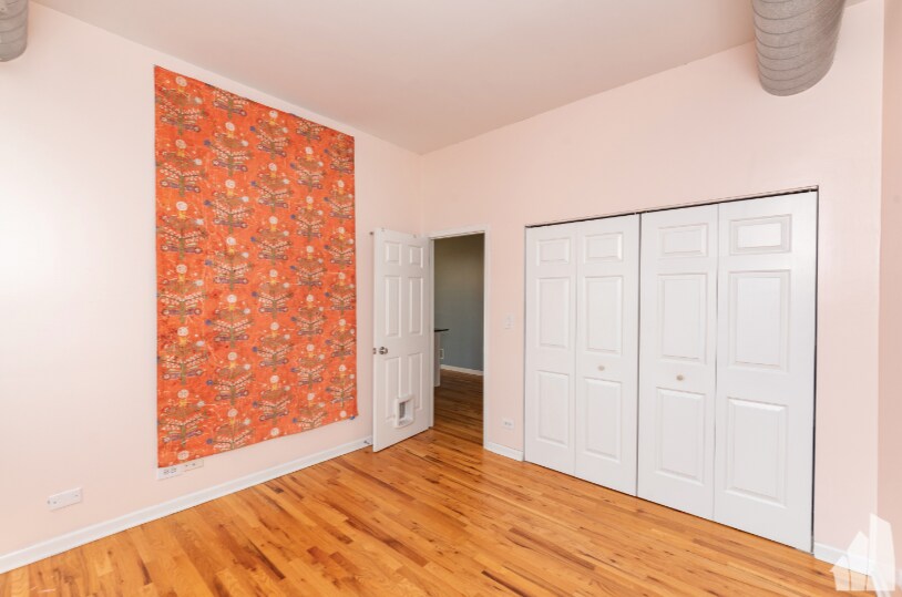Building Photo - 2356 N Elston Ct