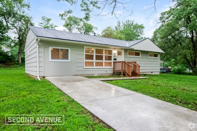 Building Photo - 401 Lacy Ln
