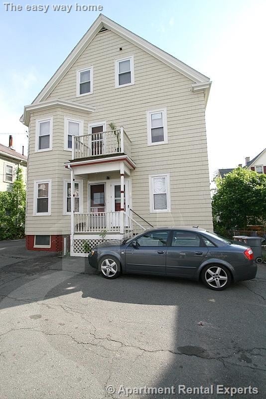 Building Photo - 4 Porter Park