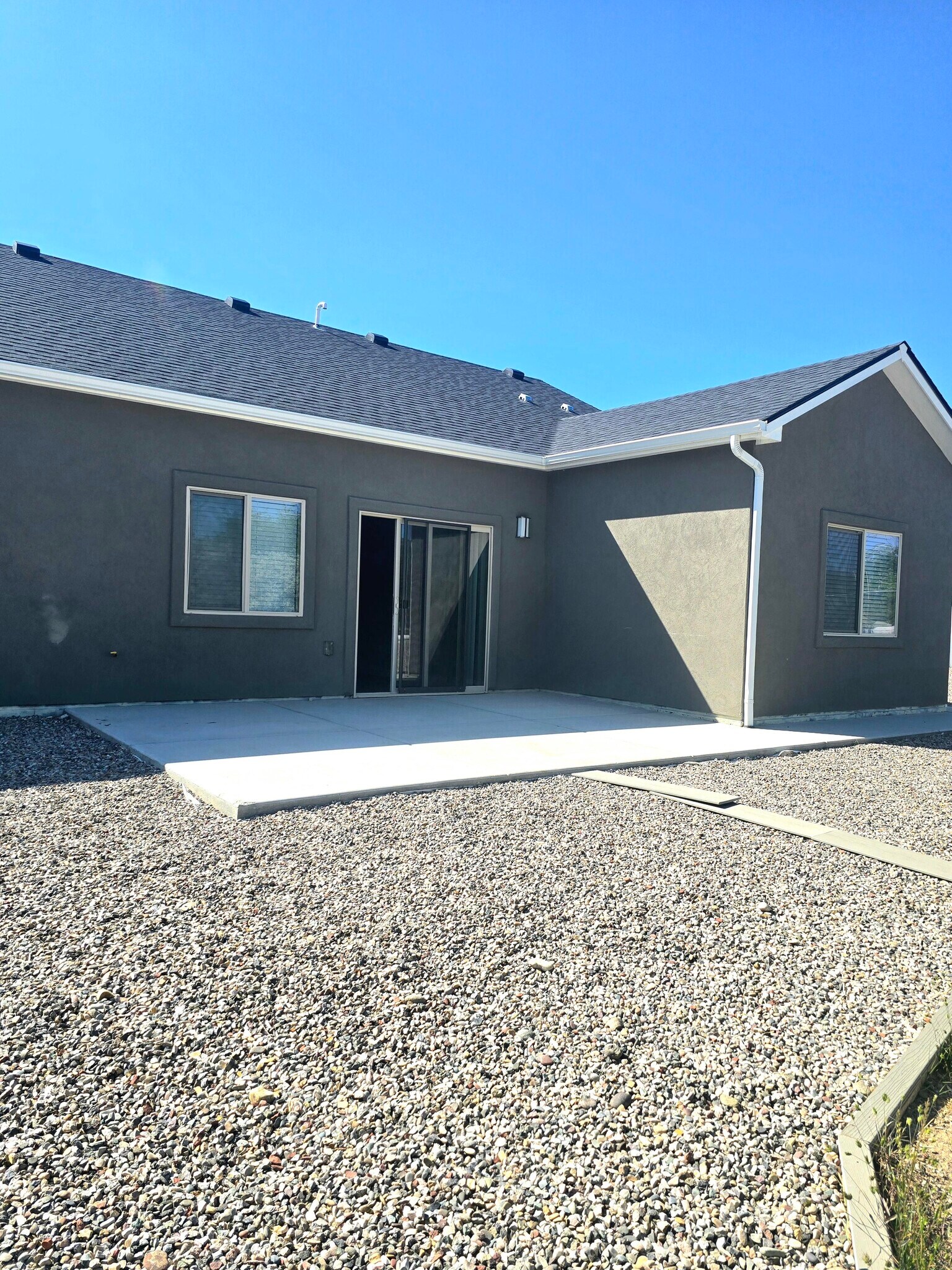 Building Photo - 149 Buena Vista Dr