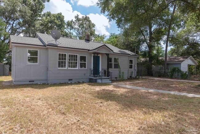 Building Photo - 1217 Poppy Ave