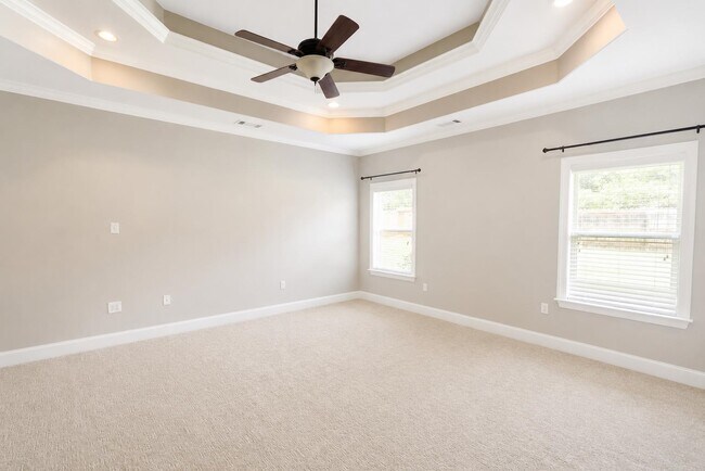 Building Photo - 36 Littleton Way
