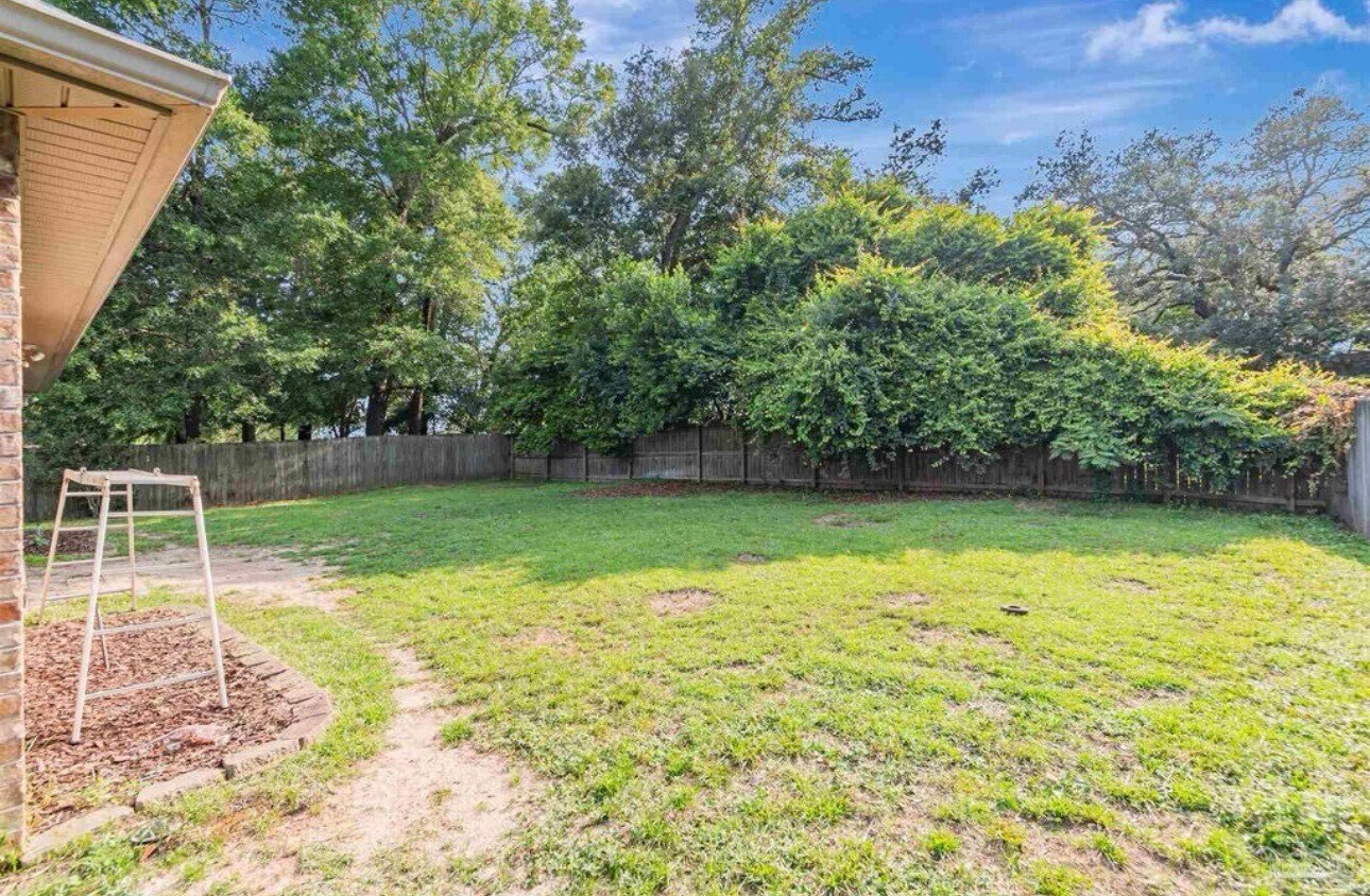 Building Photo - 5811 Rustic Ridge Cir