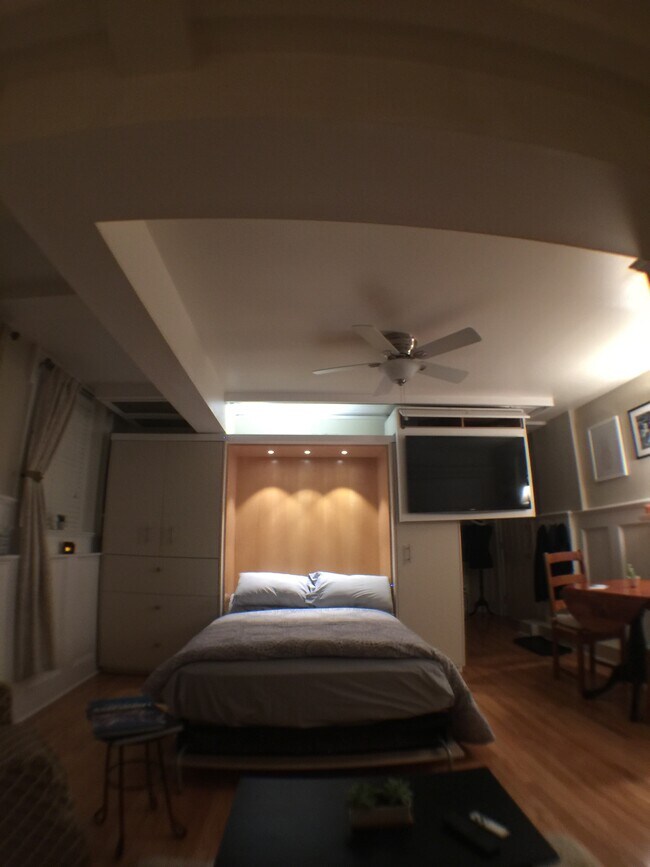 Building Photo - 51 S Park St