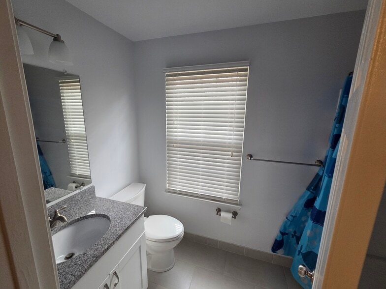 Upstairs Bathroom - 115 Waltham Ct