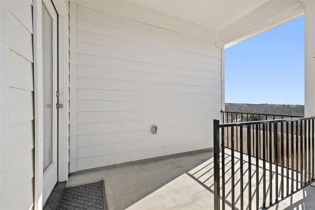 Building Photo - 408 Black Opal Dr