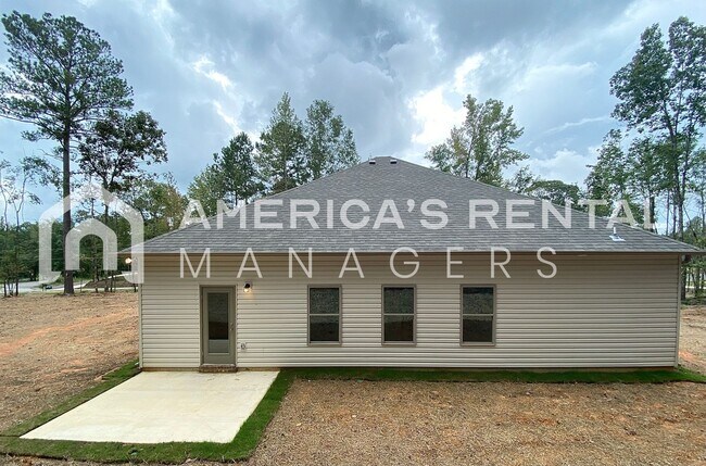Building Photo - Home for Rent in McCalla, AL...View with 48 Hours Notice!