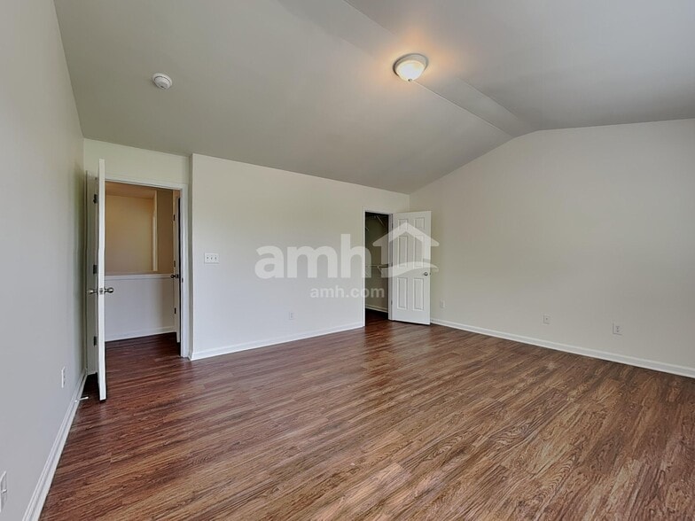 Building Photo - 2002 Gushing Dr