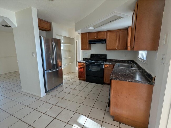 Building Photo - 9310 Whitman Ln