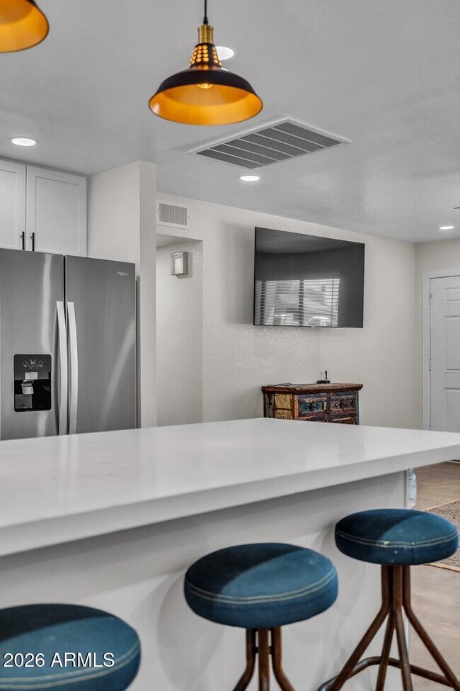 Building Photo - 1207 W 15th St