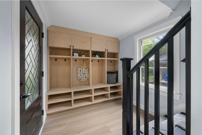 Building Photo - 2583 Wexford Rd