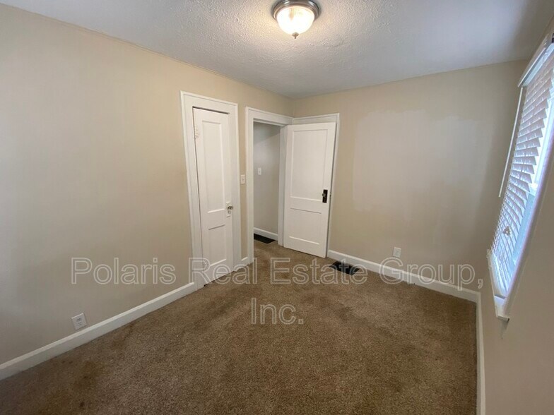 Building Photo - 1102 N Emerson Ave