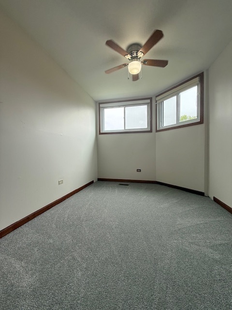 Building Photo - 901 S Racine Ave