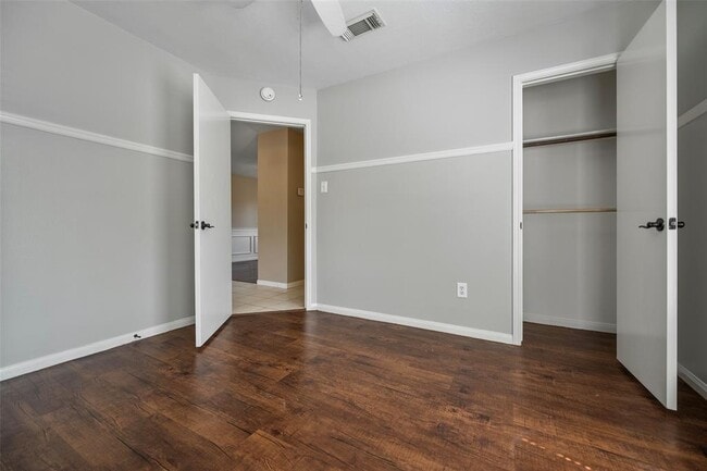 Building Photo - 18103 Gravenhurst Ln