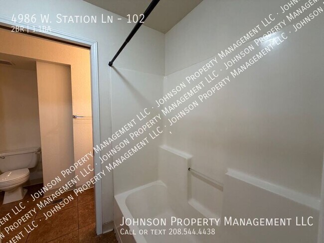 Building Photo - 4986 W Station Ln