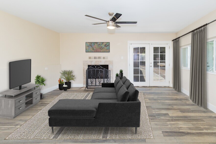 Building Photo - 603 Sunset Dr