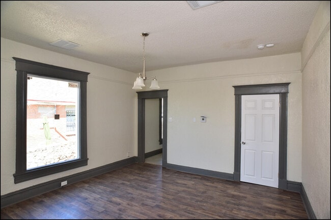 Building Photo - 2111 Portland Ave