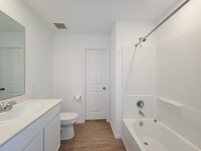 Building Photo - 314 Hbr Bnd Ct