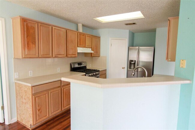 Building Photo - 9705 Dalewood Dr